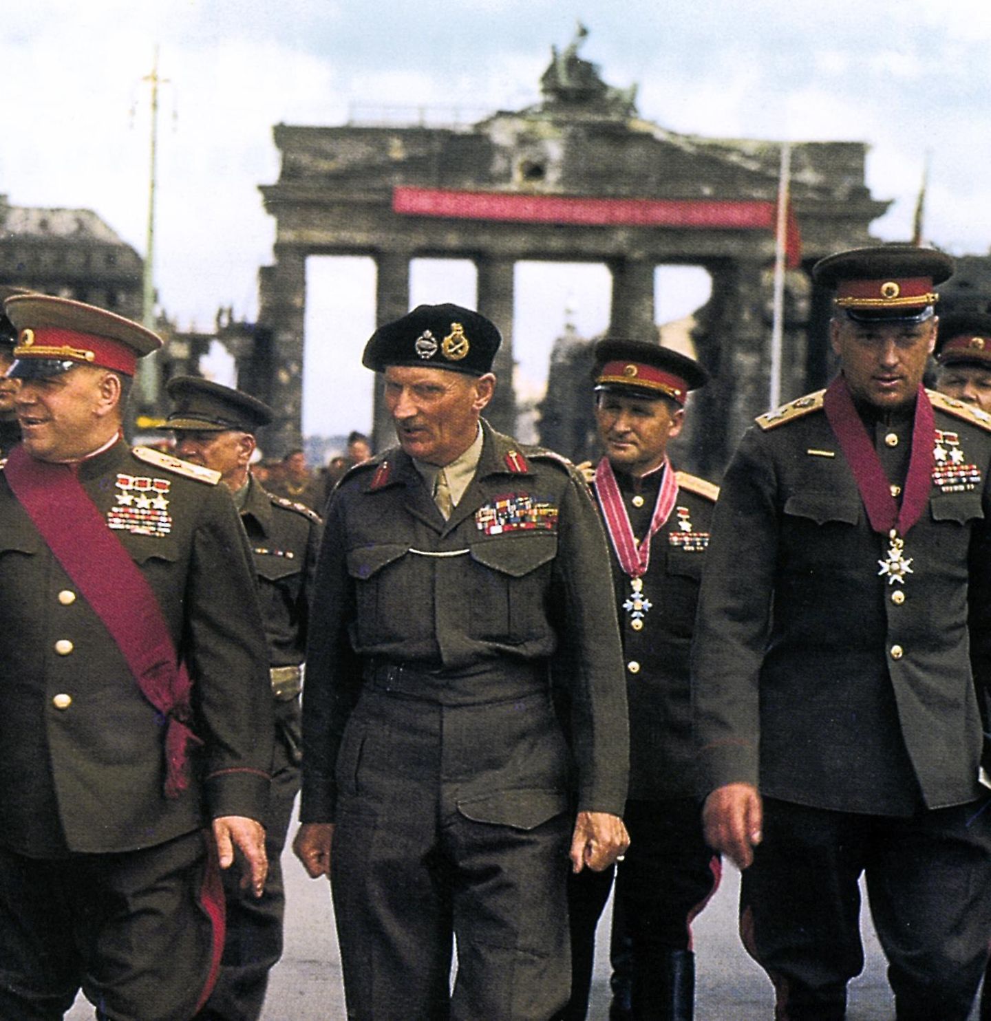 Alliierte Befehlshaber am Brandenburger Tor