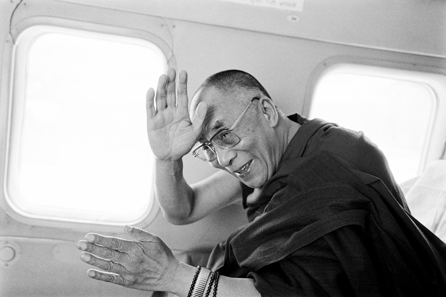 Erbstreit Mit 90 Jahren bereitet der Dalai Lama seine Nachfolge vor. Er sagt, die 15. Wiedergeburt des Bodhisattva werde nicht aus China, sondern aus der "freien Welt" kommen. Aber der Streit mit China ist nicht beigelegt. Das Land dürfte einen eigenen Nachfolger präsentieren. Noch ist unklar, wer sich durchsetzt.