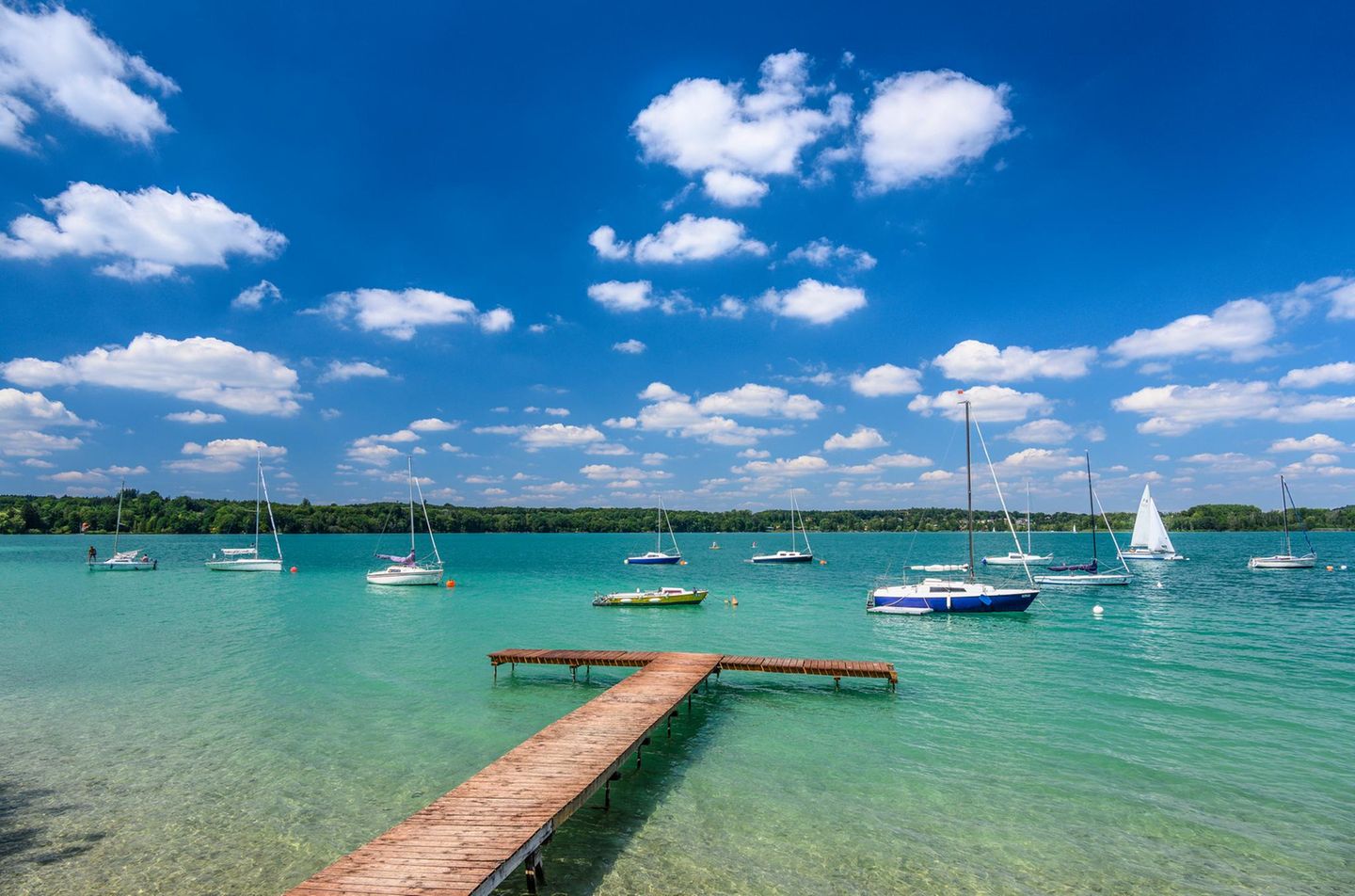 Boote und Steg am Wörthsee