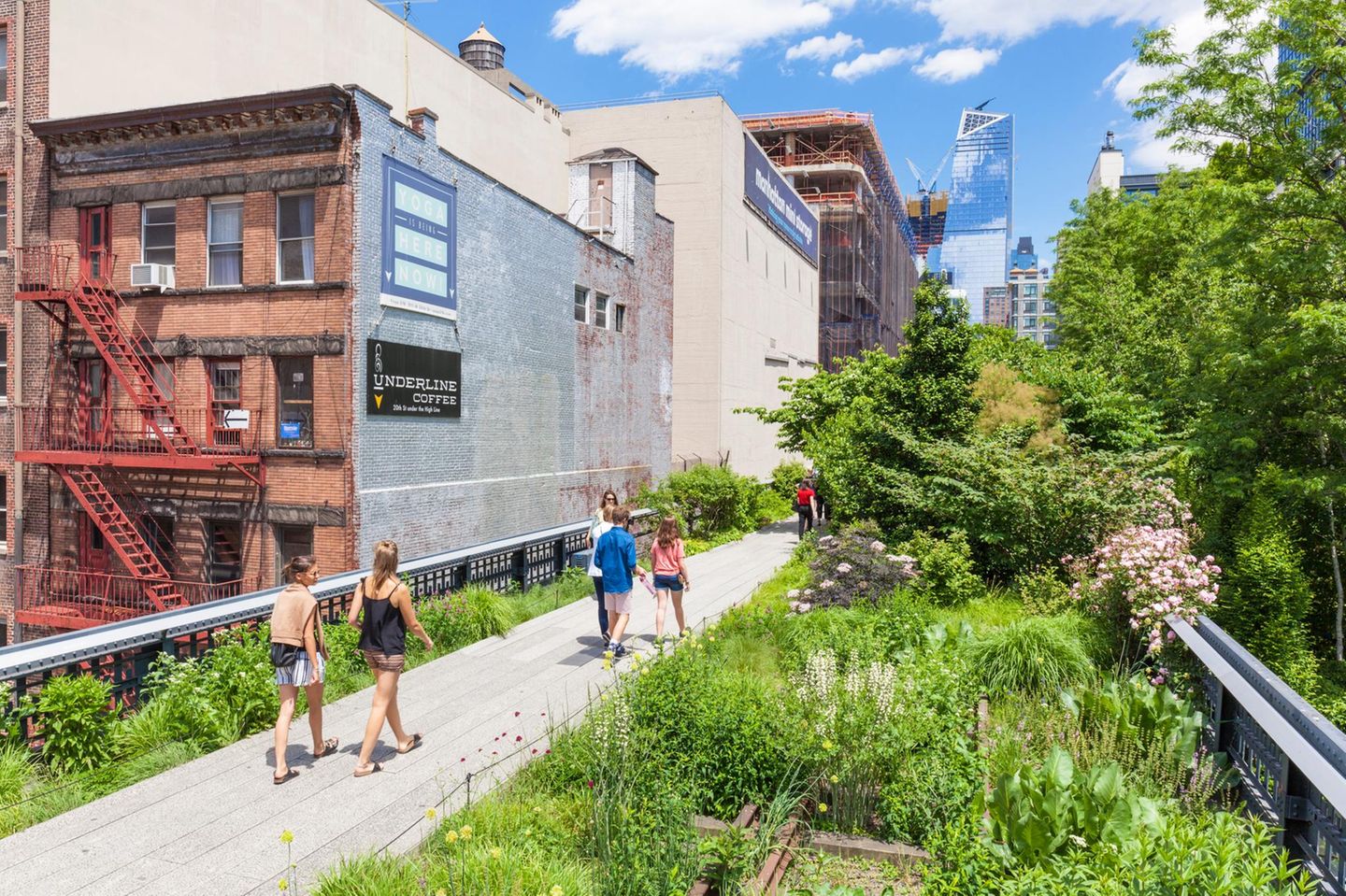 The High Line, New York, USA Lower Manhattan tourist attraction, The High Line, urban park, an elevated disused rail line, New York City, United States of America, North America