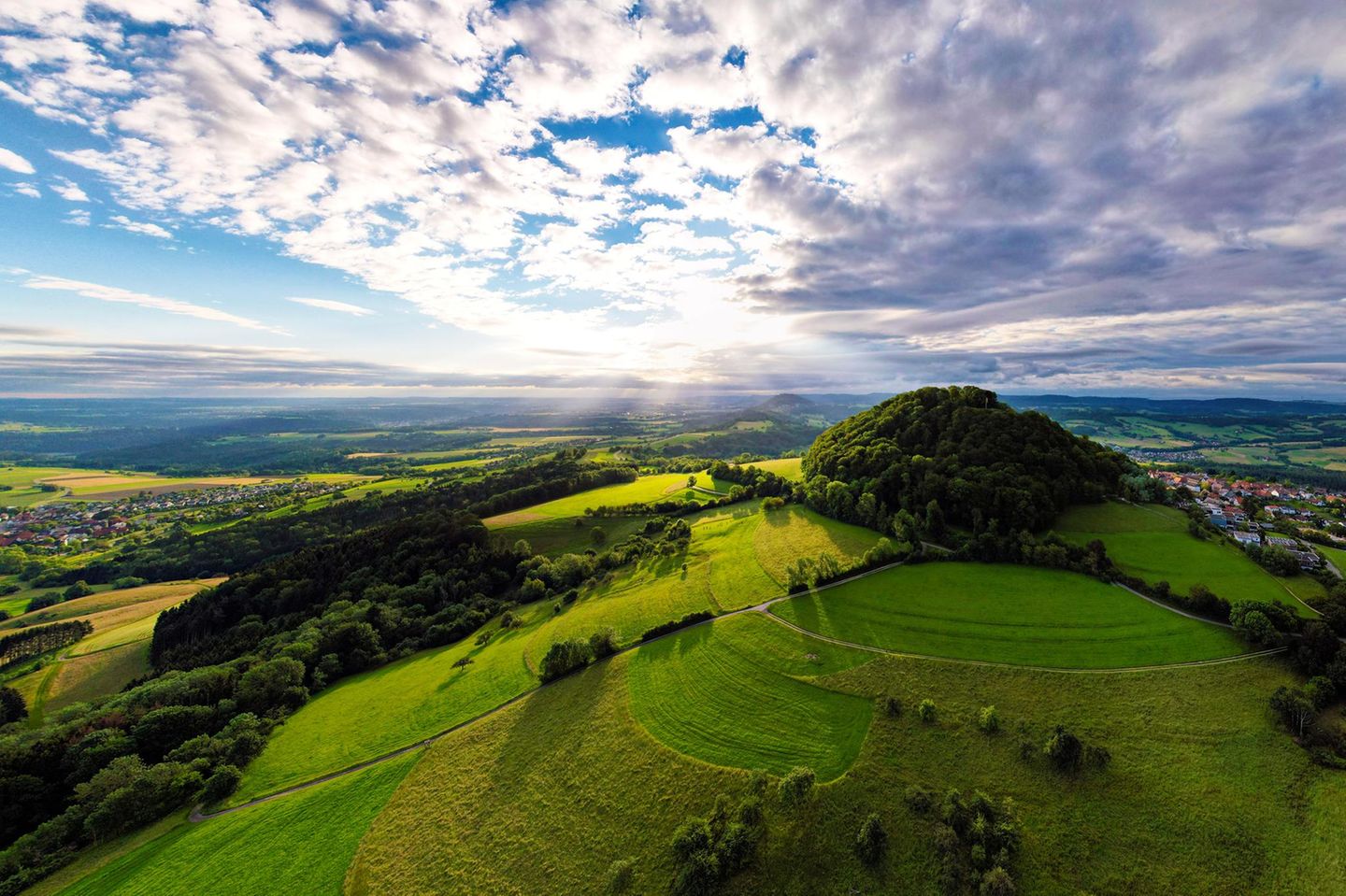 Aufstieg zum Hohenstaufen Hohenstaufen bei Sonnenaufgang