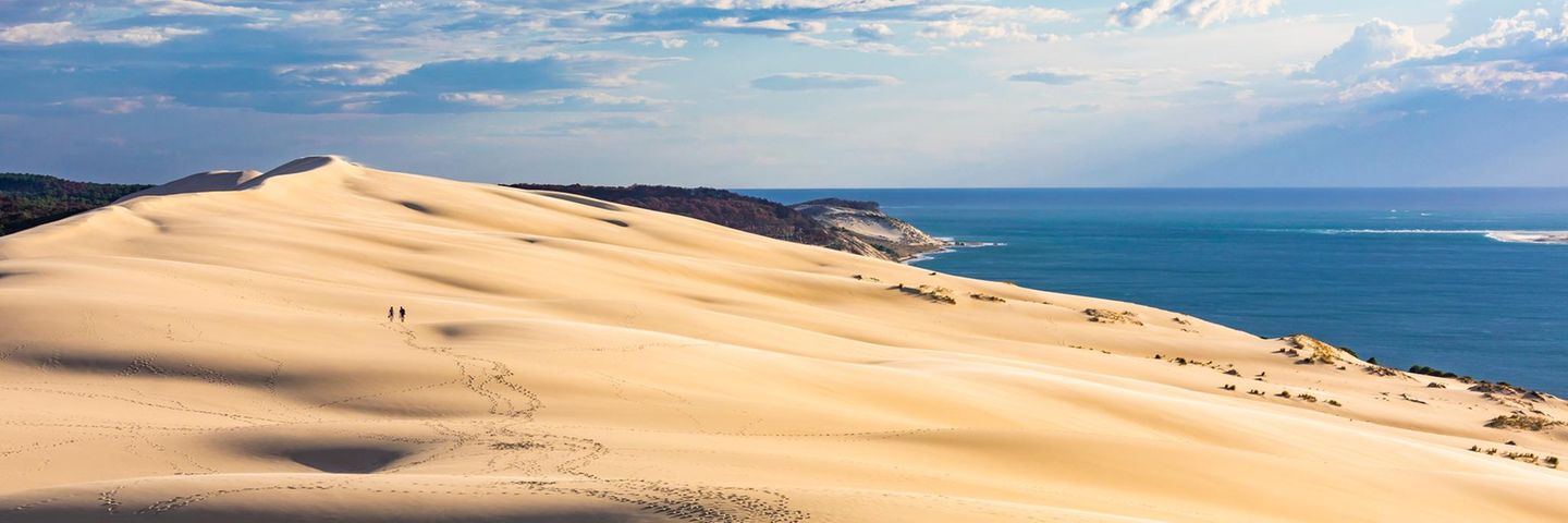 France, Nouvelle-Aquitaine, Pyla sur Mer, Panoramic view of Dune of Pilat
