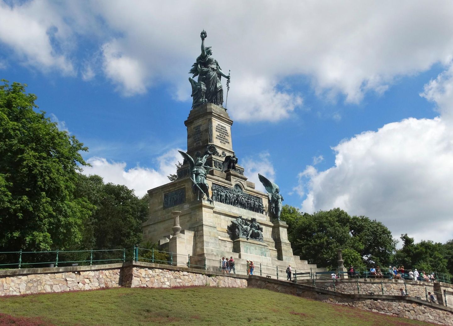 Rüdesheim am Rhein Niederwalddenkmal