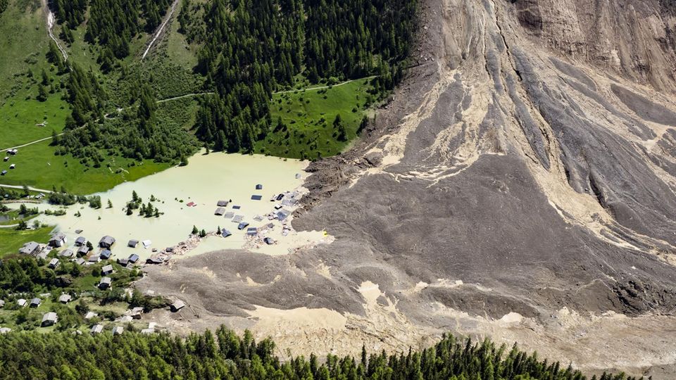 Schweiz: Nach Gletscherabbruch: Die aktuelle Lage im Lötschental Schweiz: Nach Gletscherabbruch: Die aktuelle Lage im Lötschental