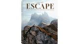 Im Bildband "Escape – Die Dolomiten entdecken: Eine visuelle Reise und wilde Abenteuer" (erschienen im teNeues Verlag) zeigt Guerel Sahin nicht nur eindrucksvolle Fotos. Er teilt auch sein Insiderwissen aus zahllosen Touren durch die vorgestellte Region – und erklärt, wie Sie die porträtierten Orte am besten erreichen.