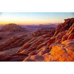 Das Wadi Rum in Jordanien ist auch als "Tal des Mondes" bekannt. Bizarre Felsformationen und weite rote Sandflächen dienten schon Filmen wie "Star Wars" oder "Dune" als Kulisse.