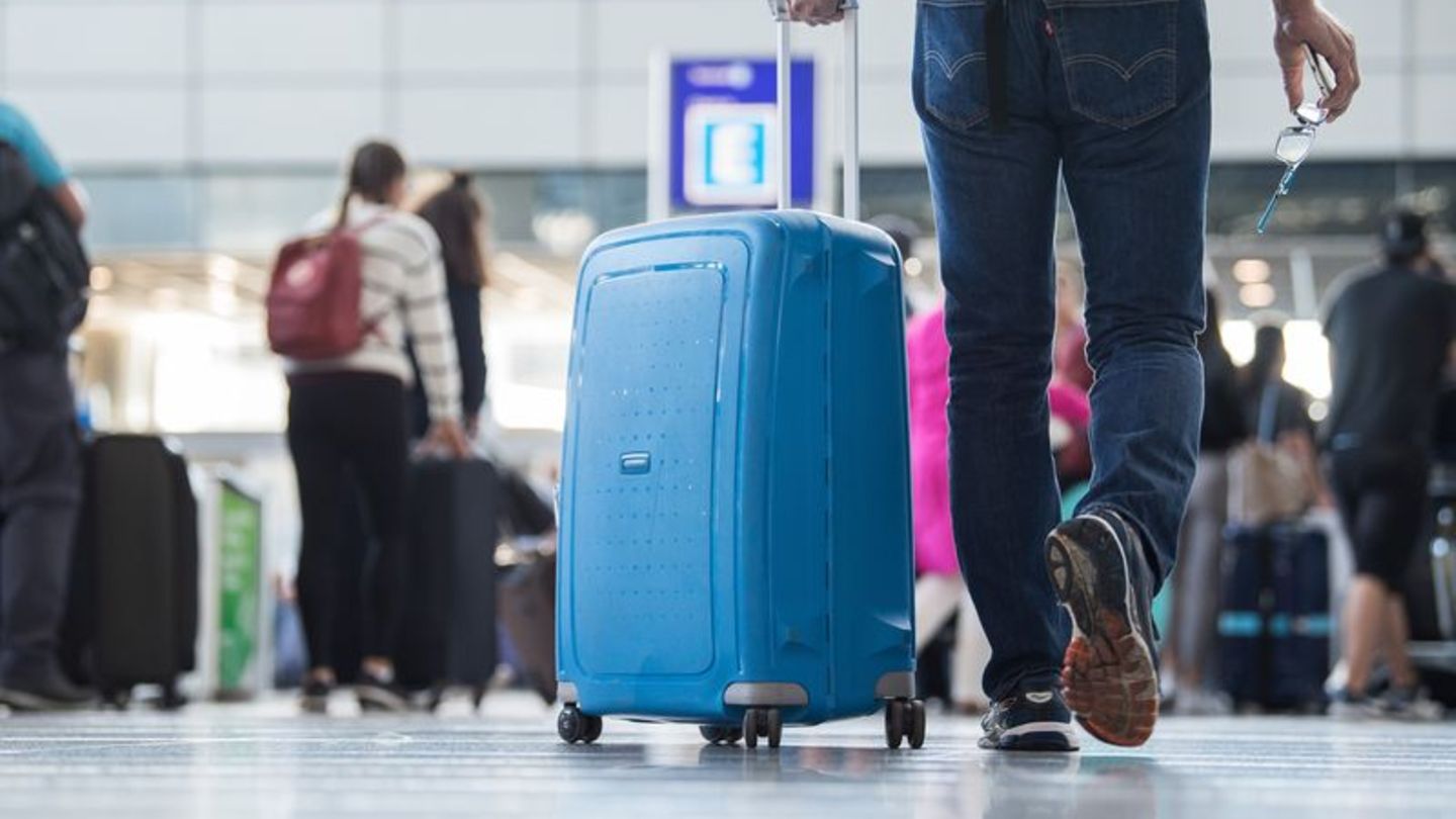Tipps-f-r-die-Ferien-Was-Urlauber-vor-dem-Flug-alles-checken-sollten