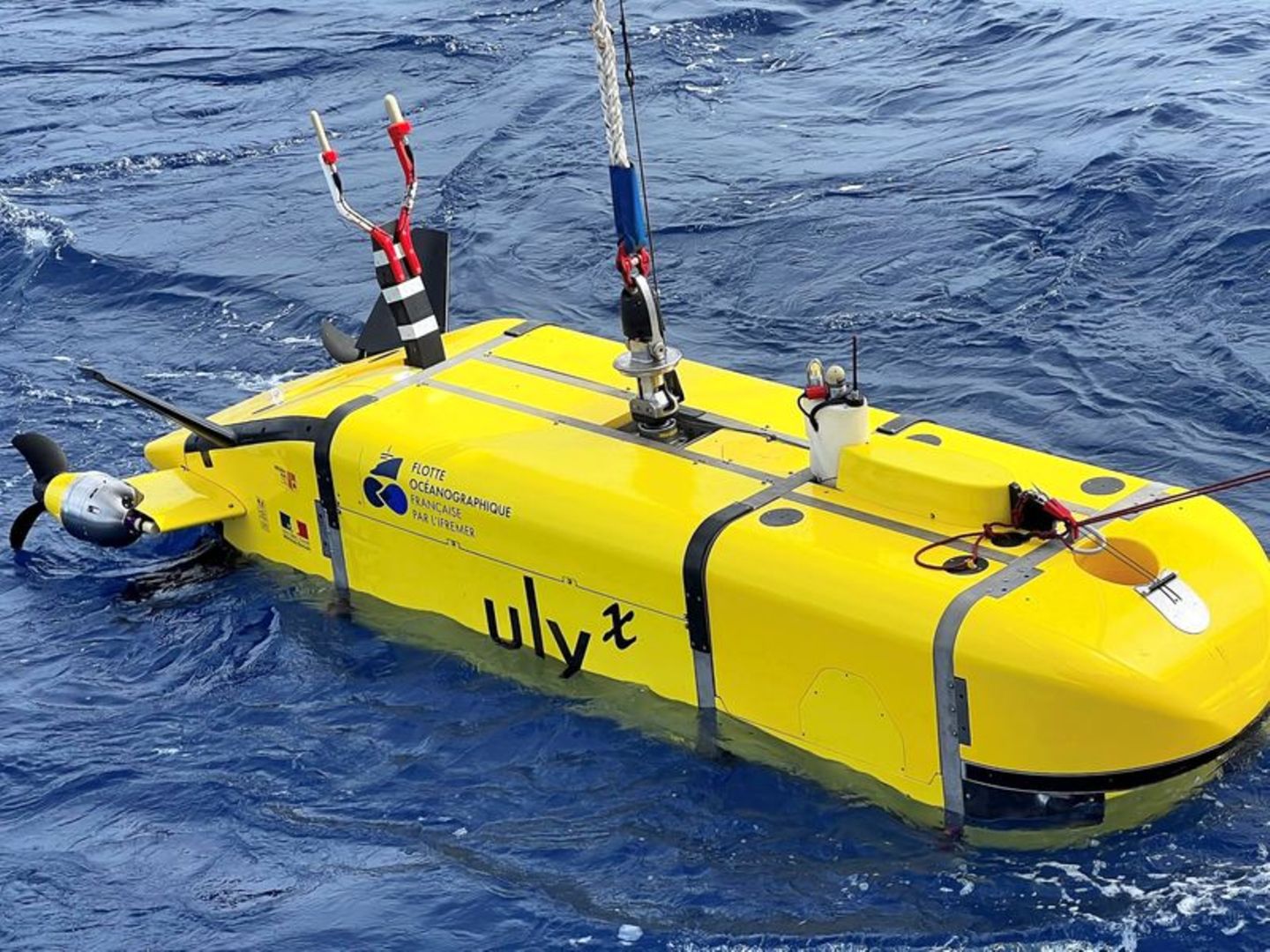 Französische Forscherinnen und Forscher beginnen die Suche nach Atommüll-Fässern im Atlantischen Ozean. Foto: -/Flotte Océanogra