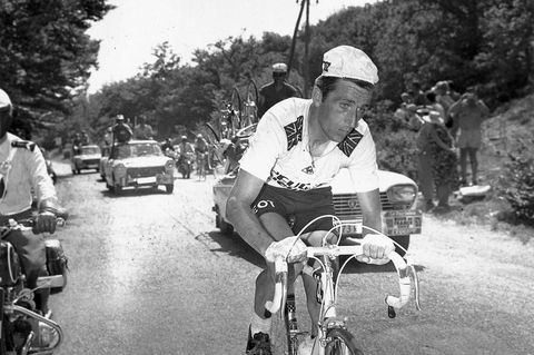 Tom Simpson am Mont Ventoux kurz vor seinem Kollaps