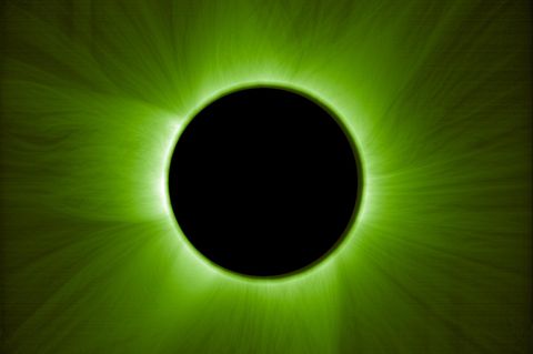 Ein Okkulter verdunkelt die Sonne, damit die Sonde Proba-3 ihre Korona ablichten kann. Ähnlich sähe eine Sonnenfinsternis aus, die wir mit bloßem Auge durch einen grünen Filter betrachten