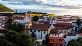 Panoramaaufnahme der Altstadt Von Angra do Heroismo , Terceira
