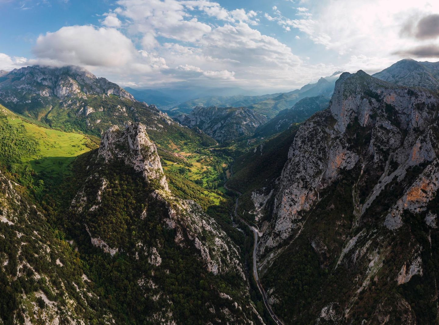 La Hermida: Durch die längste Schlucht Spaniens Hermida Schlucht in Spanien