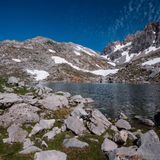 Horcados Rojos mit Gebirgssee