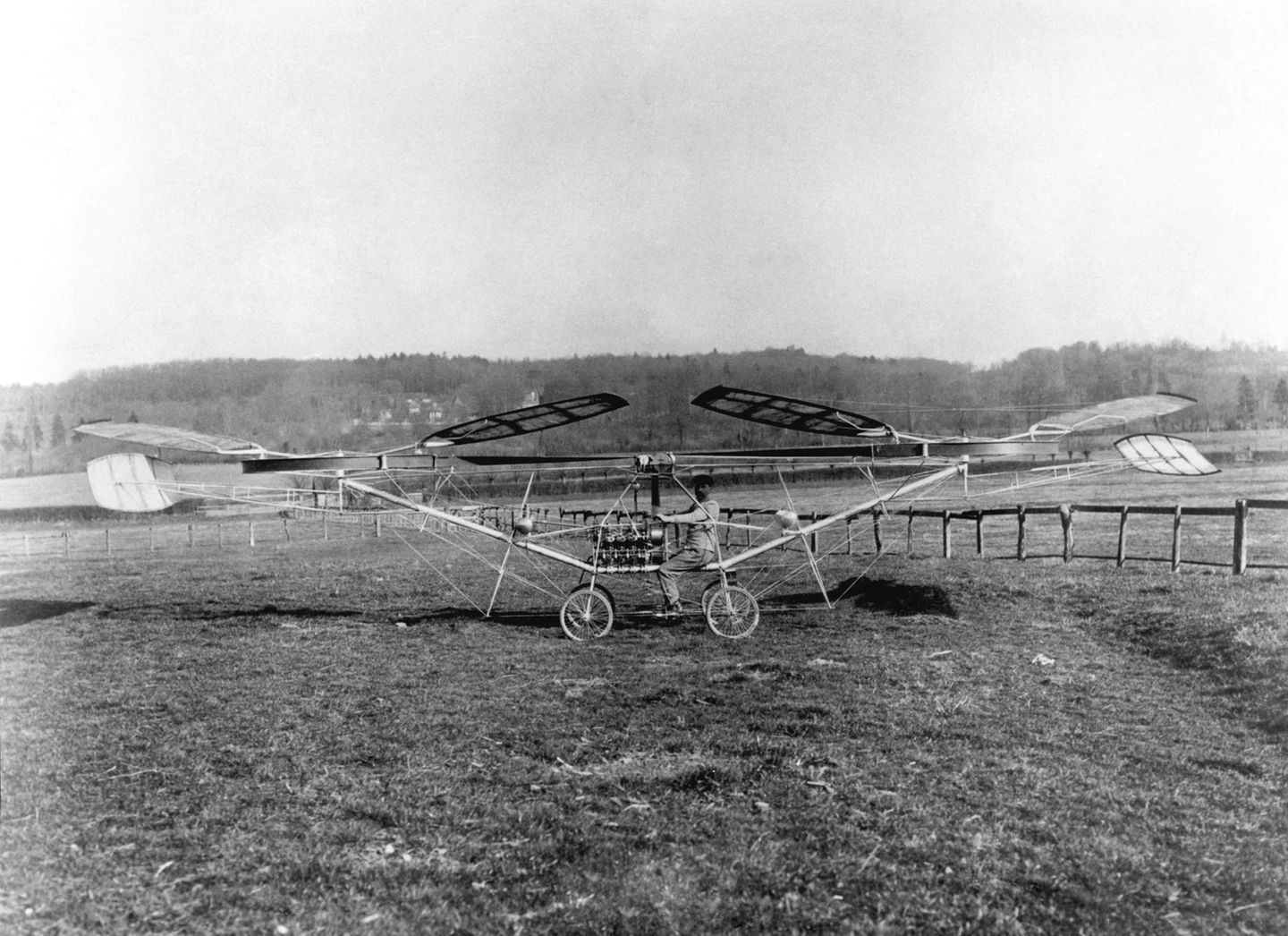 Hubschrauberpionier Paul Cornu