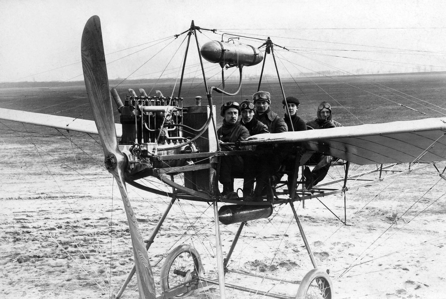 Neue Höchstleistungen Siegfried Hoffmann im Flugzeug