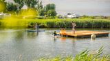 Badende im See am Campingplatz Wulfener Hals