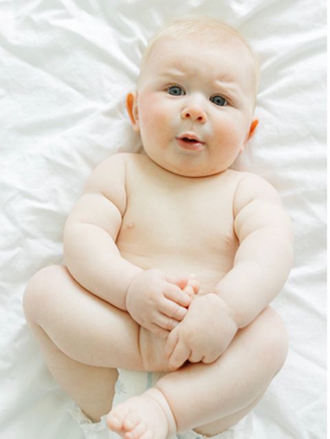 Ein Baby mit drei verschiedenen Ausdrücken