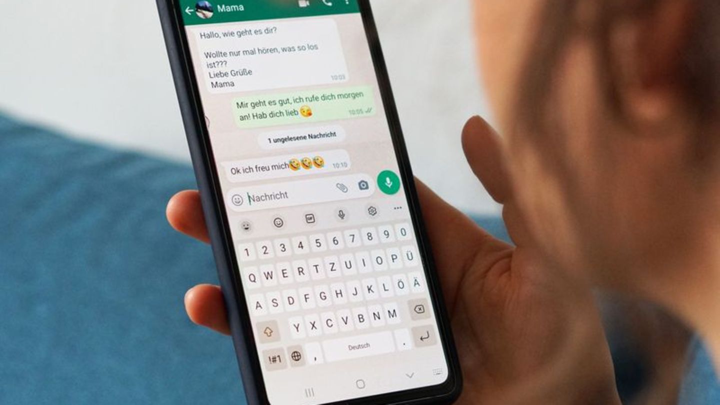 Digitale-Kommunikation-Der-Smiley-Effekt-Wie-Emojis-empfundene-N-he-steigern