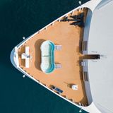 Die meisten seiner Bilder entstanden in Split, Kroatien, aber auch im spanischen Valencia oder in Triest, im Norden der italienischen Adriaküste. 