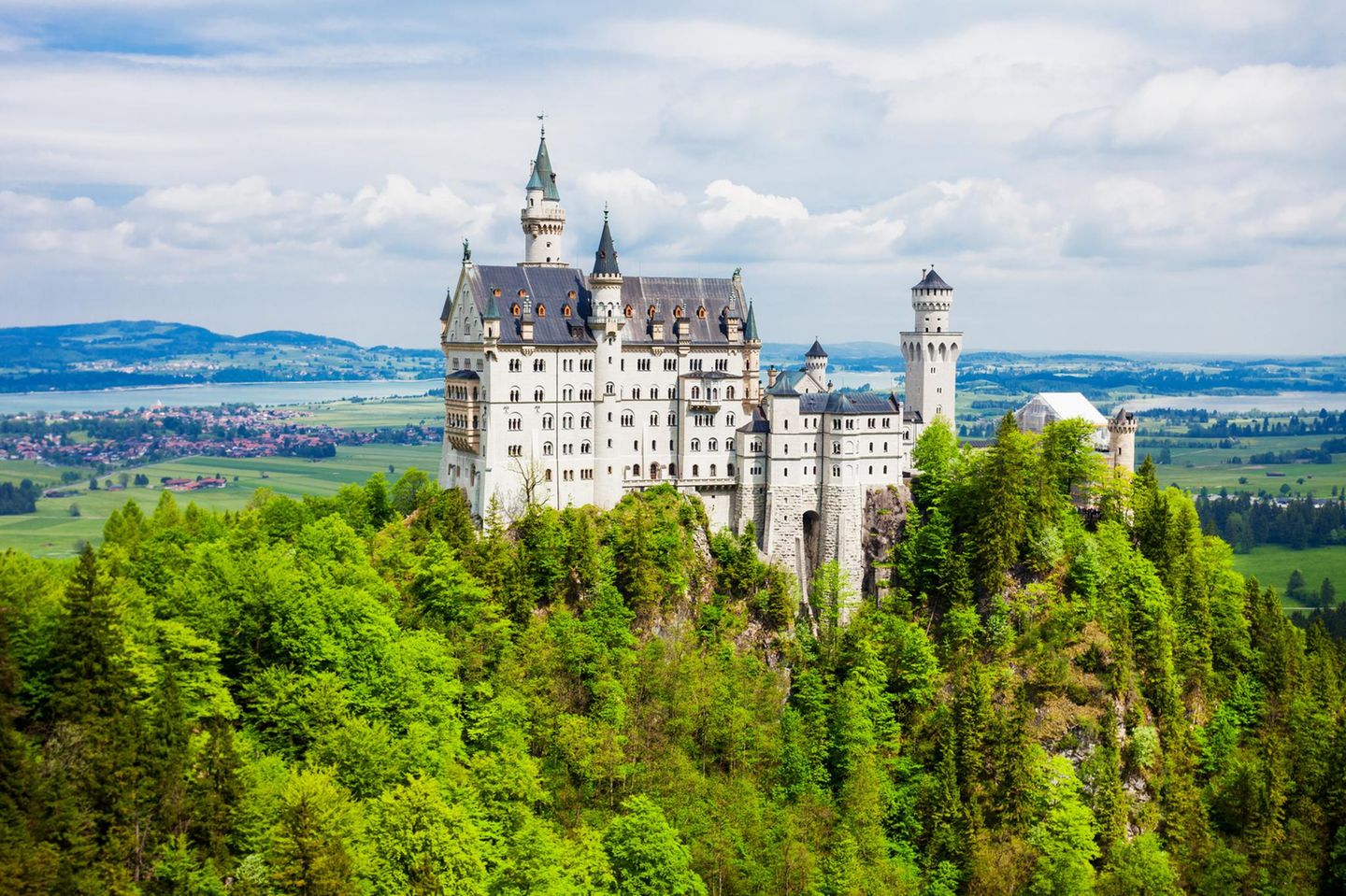 Schloss Neuschwanstein mit Umgebung