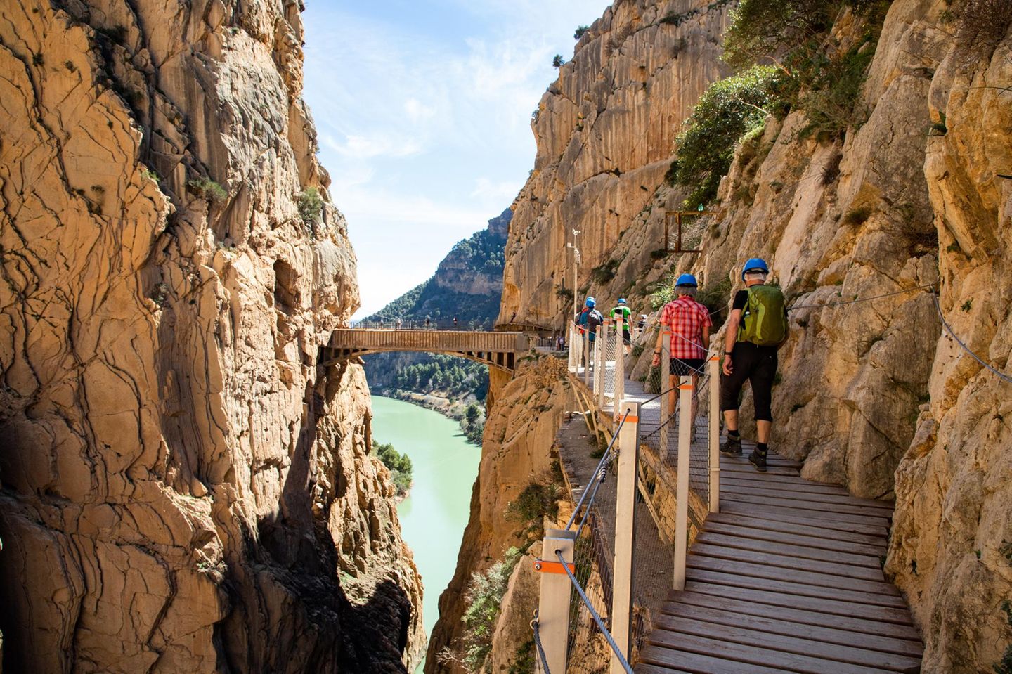 Personen auf dem Caminito de Rey