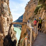 Personen auf dem Caminito de Rey