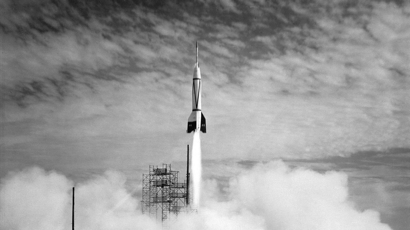 Raumfahrt-Ein-Bild-und-seine-Geschichte-Als-in-Cape-Canaveral-die-erste-Rakete-startete