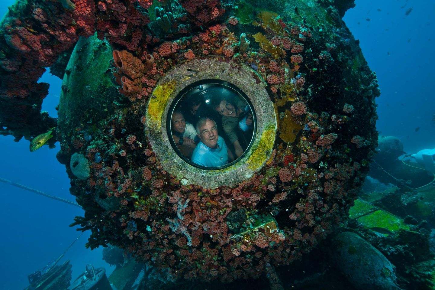 Aquarius Station mit Bullauge