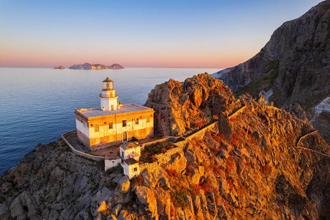 Leuchtturm Faro della Guardia auf der Insel Ponza