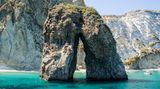 Felsbogen Arco Naturale auf Ponza