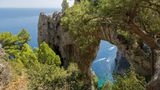 Blick auf den Arco Naturale auf Capri