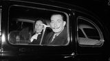 Dali und Gala in einem Auto
