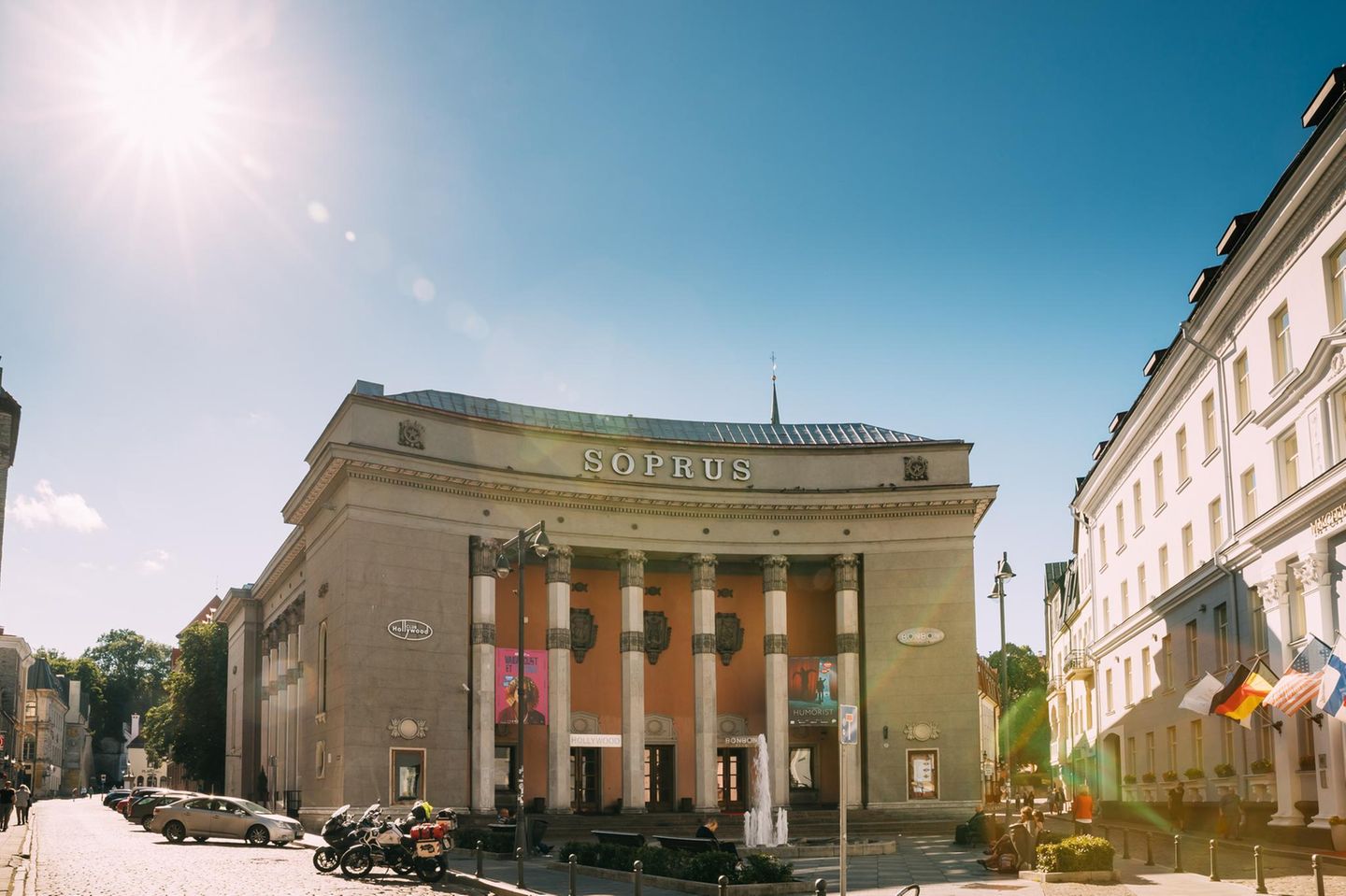 Die Frontseie des Kino Söprus in Tallin