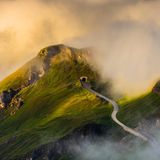 Serpentinen der Großglockner Hochalpenstraße in den Wolken