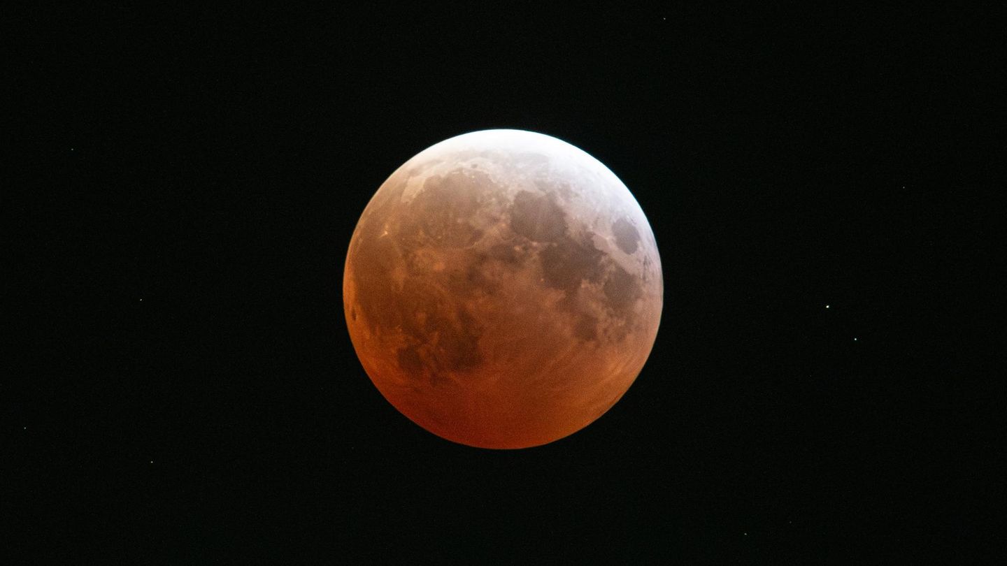 Mondfinsternis-zur-besten-Zeit-Warum-Kinder-im-September-sp-ter-ins-Bett-gehen-sollten