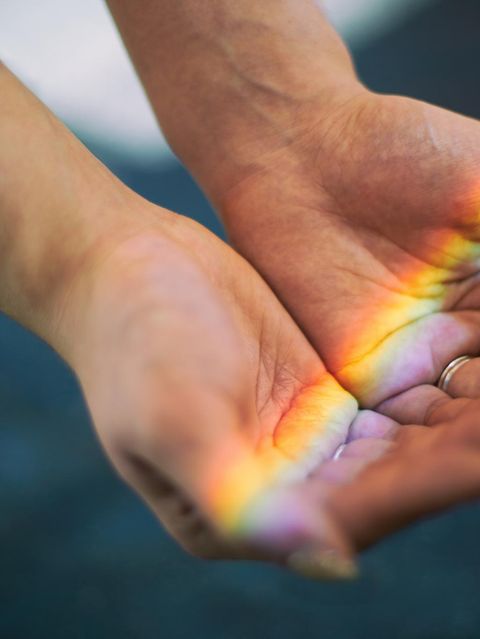 "Wer nach dem guten Gefühl sucht, entscheidet sich oft für das, was im Moment leicht und angenehm ist", sagt Tatjana Schnell. Aber sinnvoll sei das selten