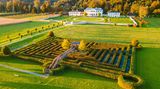 Schloss Rosegg mit Labyrinth
