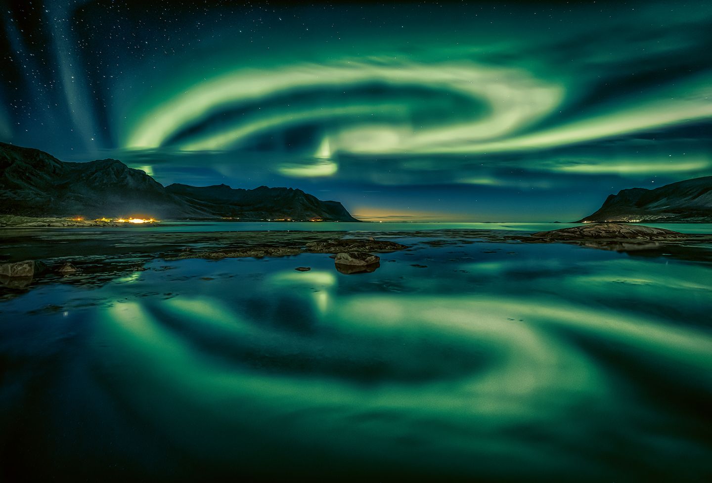 Nordlichter über den Lofoten