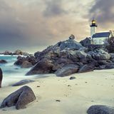 Leuchtturm von Pontusval an einem stürmischen Frühlingsabend