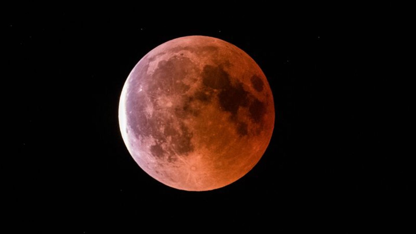 Astronomie-Totale-Mondfinsternis-wohl-in-manchen-Regionen-gut-zu-sehen