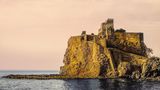 Burg von Aci Castello