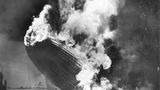 Zeppelin "Hindenburg" in Flammen