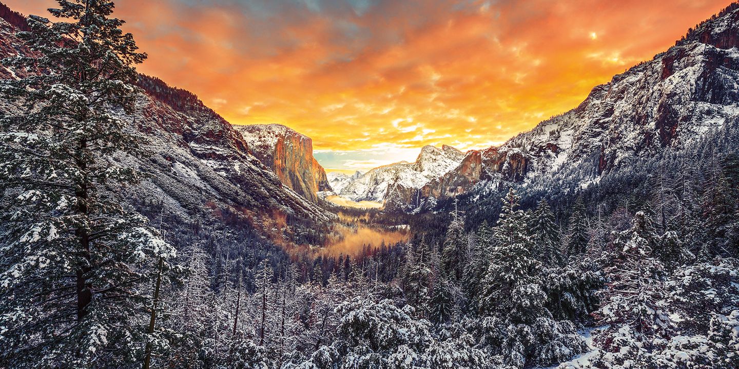 Nebel im Yosemite Valley in der Sierra Nevada