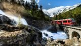 Zug zwischen Morterarsch und Bernina