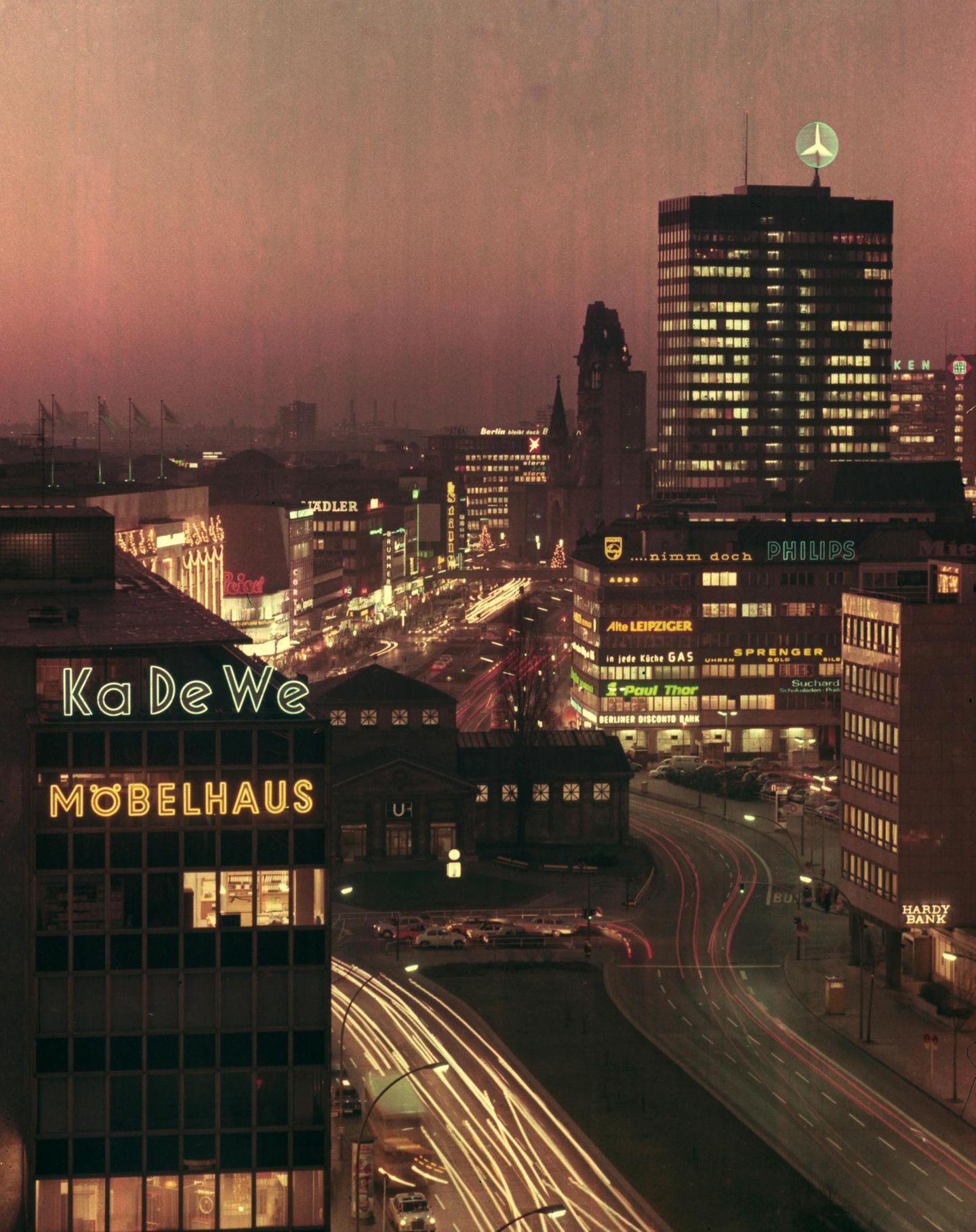 Blick auf das Westberliner Einkaufsviertel, um 1970)