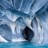 Geheimnisvolle Muster einer Marmorhöhle