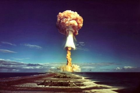 Atombombe nach Zündung