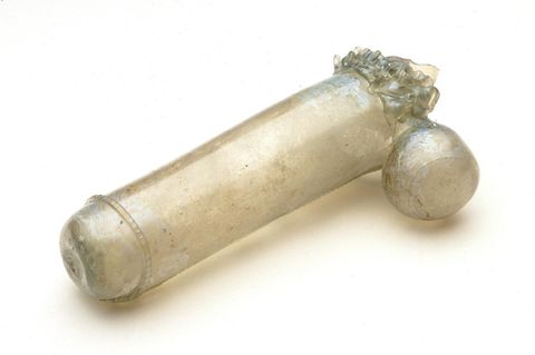 Glas in Form eines Phallus