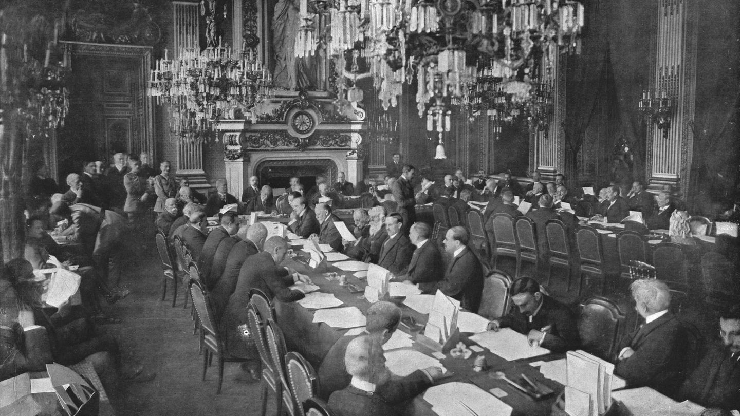 Versailler-Vertrag-Ende-des-Kolonialreichs-Der-geplatzte-Traum