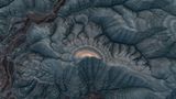 Geschichtetee Hänge des Kız Tepesi in der Türkei, welche geologische Schichten offenbaren